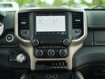 2022 RAM 1500 Laramie Crew Cab 4x4 5'7' Box