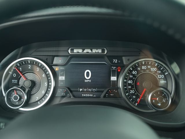 2022 RAM 1500 Laramie Crew Cab 4x4 5'7' Box