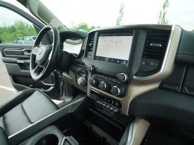 2022 RAM 1500 Laramie Crew Cab 4x4 5'7' Box