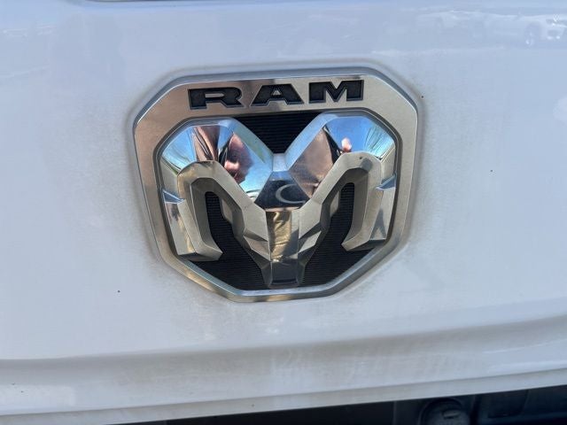 2023 RAM 1500 Laramie Crew Cab 4x4 5'7' Box