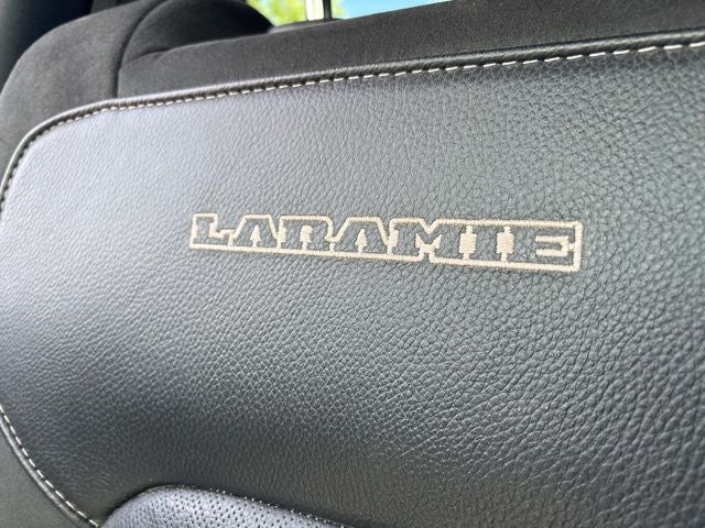 2023 RAM 1500 Laramie Crew Cab 4x4 5'7' Box