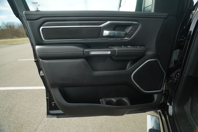 2023 RAM 1500 Laramie Crew Cab 4x4 5'7' Box