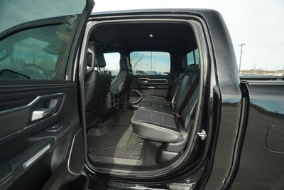 2023 RAM 1500 Laramie Crew Cab 4x4 5'7' Box