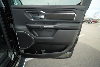 2023 RAM 1500 Laramie Crew Cab 4x4 5'7' Box