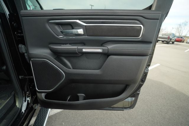 2023 RAM 1500 Laramie Crew Cab 4x4 5'7' Box