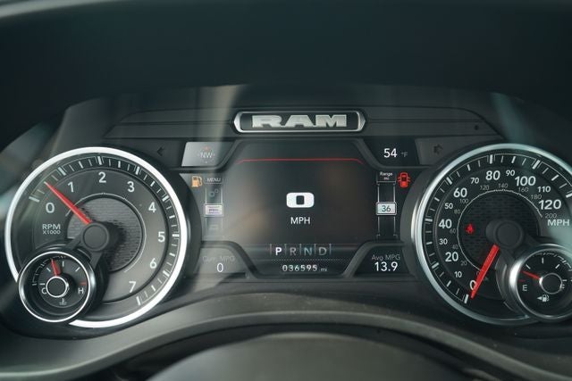 2023 RAM 1500 Laramie Crew Cab 4x4 5'7' Box