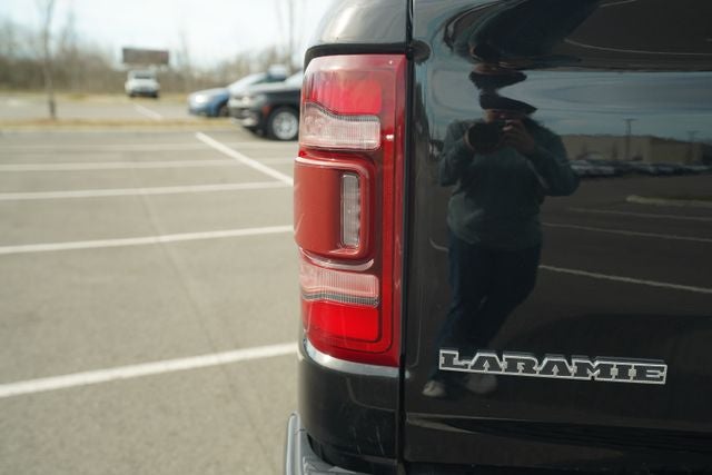 2023 RAM 1500 Laramie Crew Cab 4x4 5'7' Box