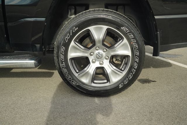 2023 RAM 1500 Laramie Crew Cab 4x4 5'7' Box