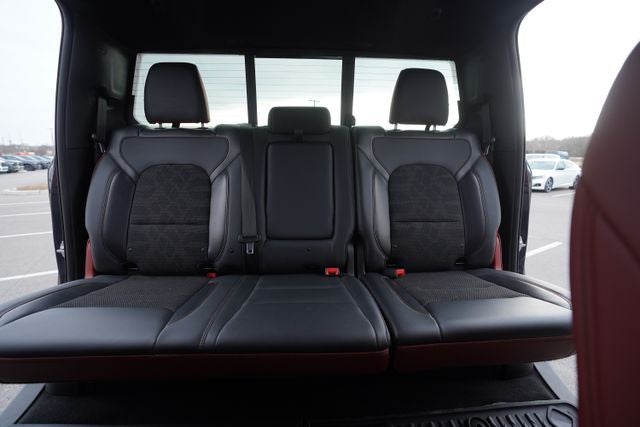 2019 RAM 1500 Rebel Crew Cab 4x4 5'7' Box