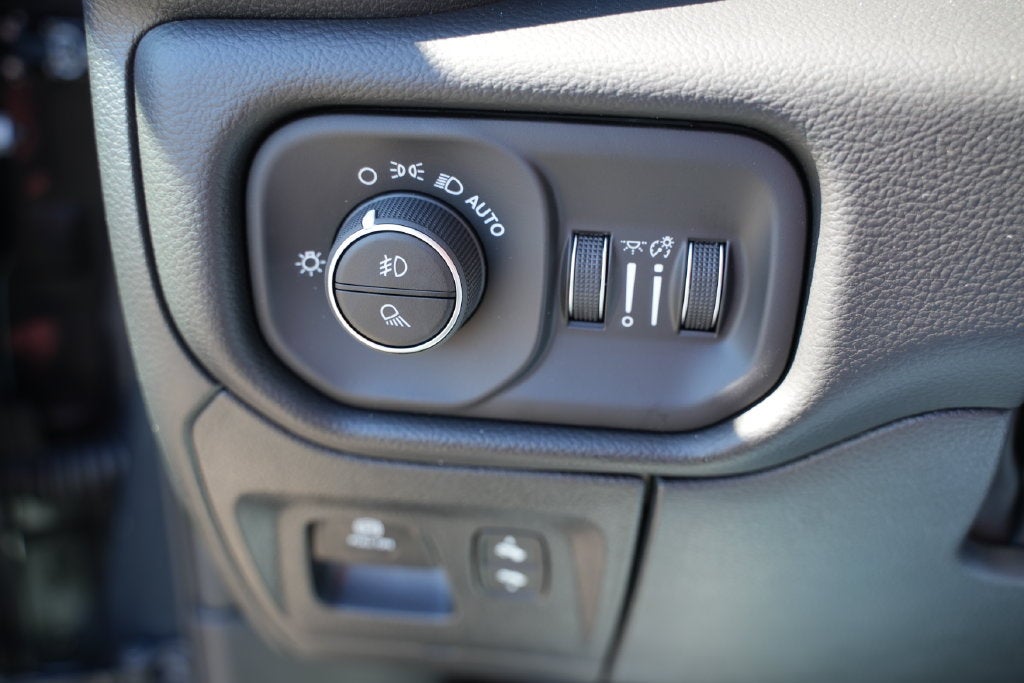 2027 RAM Ram 1500 Rebel