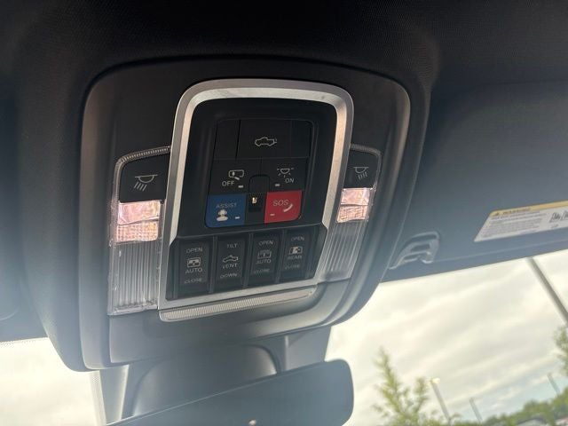 2022 RAM 1500 Rebel Crew Cab 4x4 5'7' Box