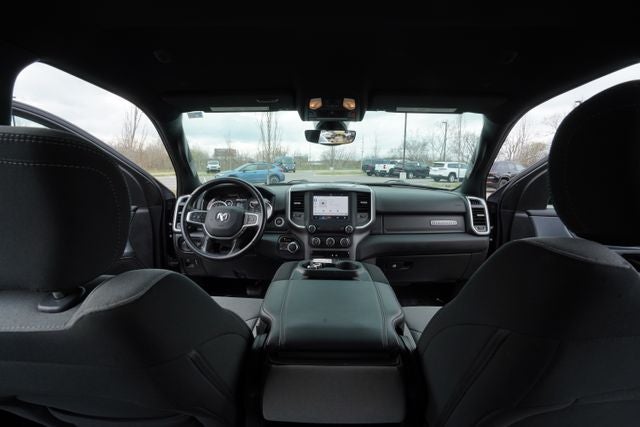 2022 RAM 1500 Big Horn Crew Cab 4x4 6'4' Box