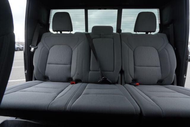 2022 RAM 1500 Big Horn Crew Cab 4x4 6'4' Box