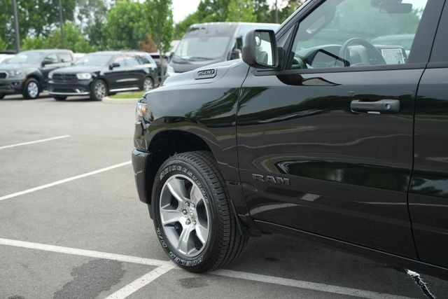 2026 RAM Ram 1500 RAM 1500 EXPRESS CREW CAB 4X4 6'4' BOX