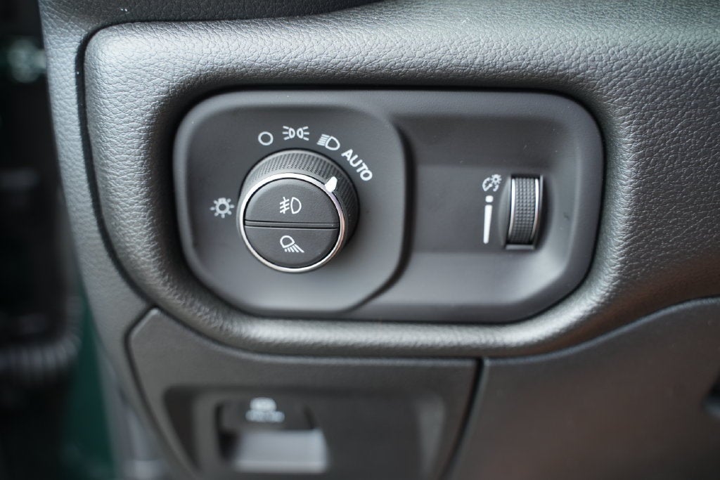 2027 RAM Ram 1500 Express