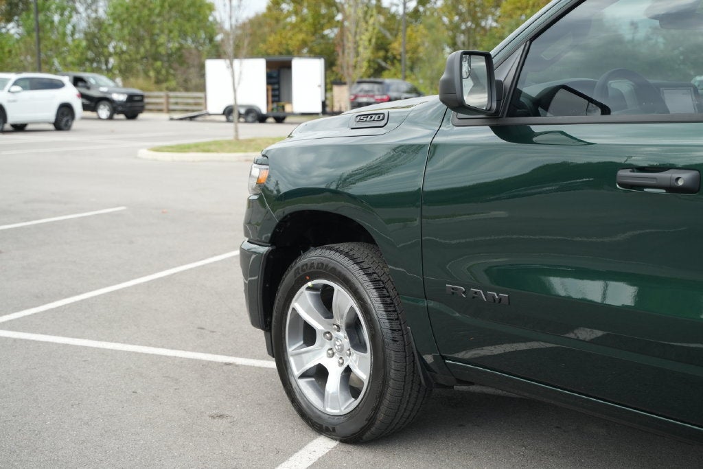 2027 RAM Ram 1500 Express