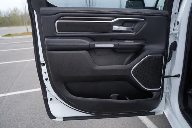 2022 RAM 1500 Laramie Crew Cab 4x4 6'4' Box