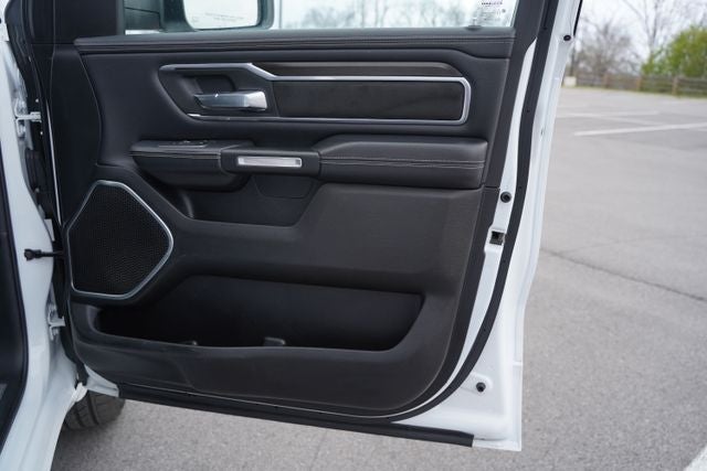 2022 RAM 1500 Laramie Crew Cab 4x4 6'4' Box