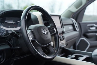 2022 RAM 1500 Laramie Crew Cab 4x4 6'4' Box