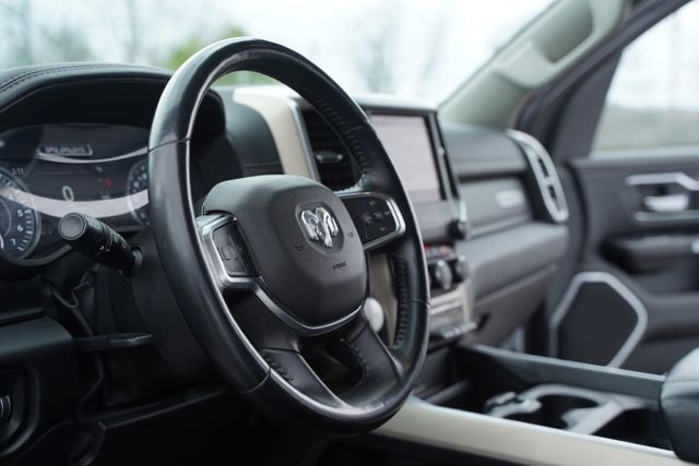 2022 RAM 1500 Laramie Crew Cab 4x4 6'4' Box