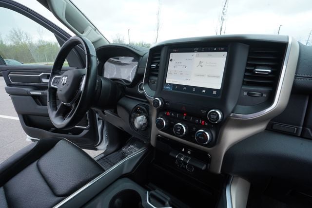 2022 RAM 1500 Laramie Crew Cab 4x4 6'4' Box