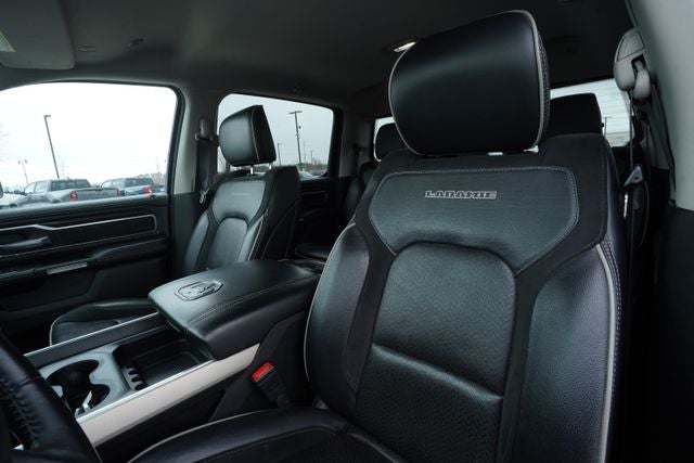 2022 RAM 1500 Laramie Crew Cab 4x4 6'4' Box