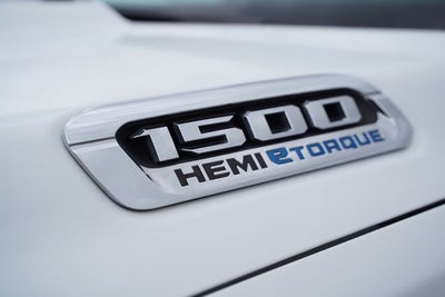 2022 RAM 1500 Laramie Crew Cab 4x4 6'4' Box