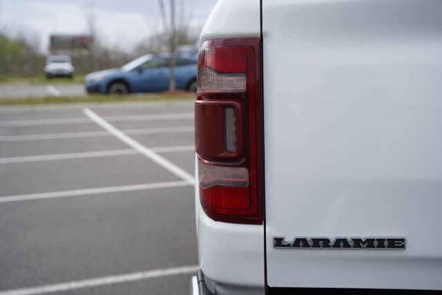 2022 RAM 1500 Laramie Crew Cab 4x4 6'4' Box