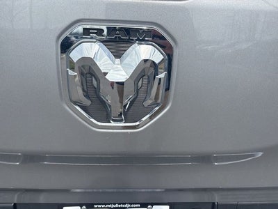 2022 RAM 1500 Laramie Crew Cab 4x4 6'4' Box