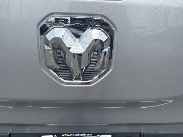 2022 RAM 1500 Laramie Crew Cab 4x4 6'4' Box