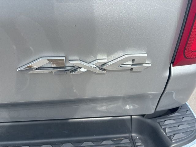 2022 RAM 1500 Laramie Crew Cab 4x4 6'4' Box