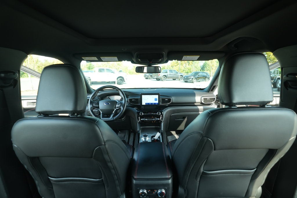 2022 Ford Explorer ST-Line