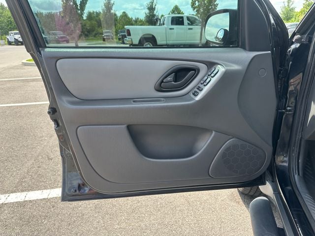 2005 Ford Escape XLT