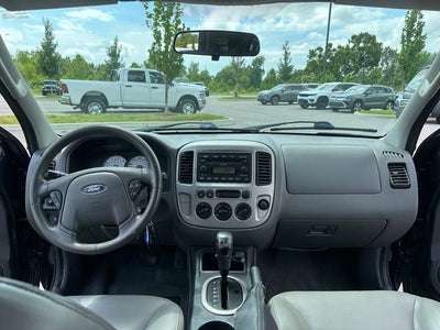 2005 Ford Escape XLT