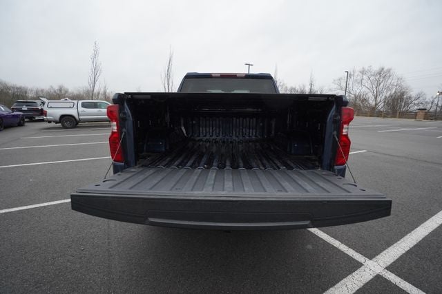 2023 Chevrolet Silverado 1500 2WD Crew Cab Short Bed Custom