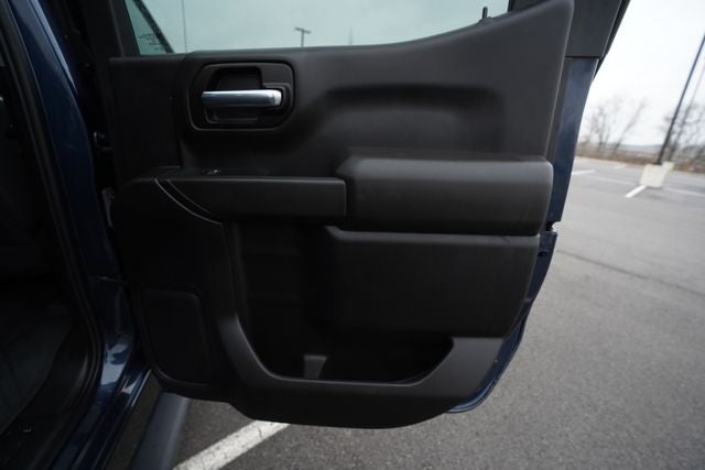 2023 Chevrolet Silverado 1500 2WD Crew Cab Short Bed Custom