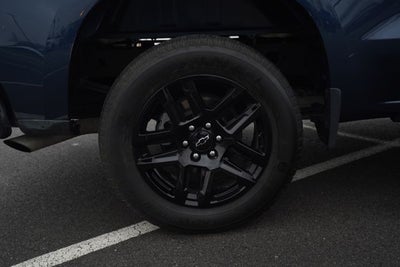 2023 Chevrolet Silverado 1500 2WD Crew Cab Short Bed Custom