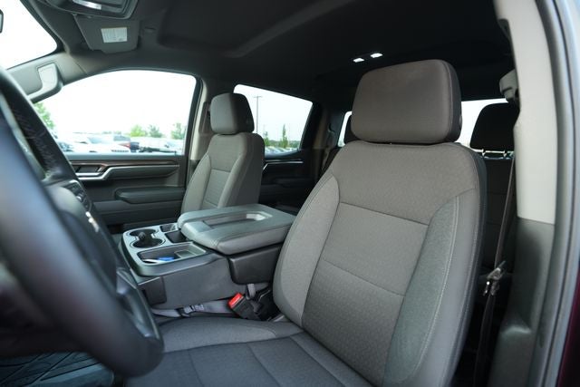 2025 Chevrolet Silverado 1500 LT LT1