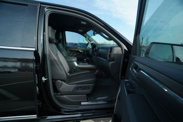 2024 Chevrolet Silverado 1500 4WD Crew Cab Short Bed High Country