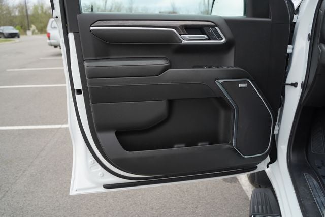 2025 Chevrolet Silverado 1500 4WD Crew Cab Short Bed LTZ