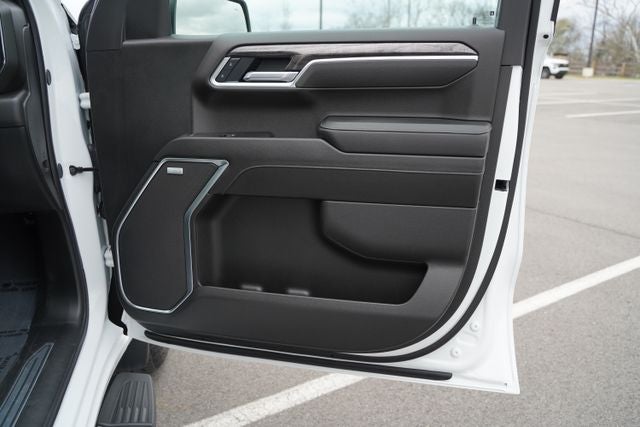 2025 Chevrolet Silverado 1500 4WD Crew Cab Short Bed LTZ