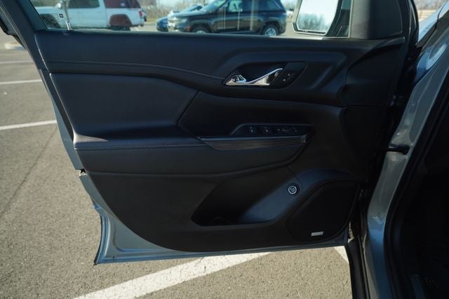 2023 GMC Acadia AWD SLT