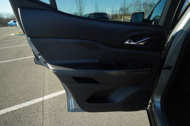 2023 GMC Acadia AWD SLT