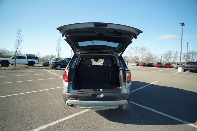 2023 GMC Acadia AWD SLT