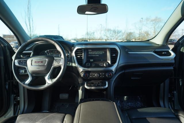 2023 GMC Acadia AWD SLT