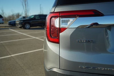 2023 GMC Acadia AWD SLT