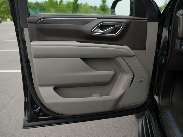 2022 GMC Yukon XL 4WD SLT