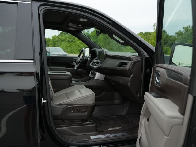 2022 GMC Yukon XL 4WD SLT