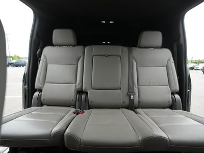 2022 GMC Yukon XL 4WD SLT