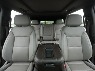 2022 GMC Yukon XL 4WD SLT
